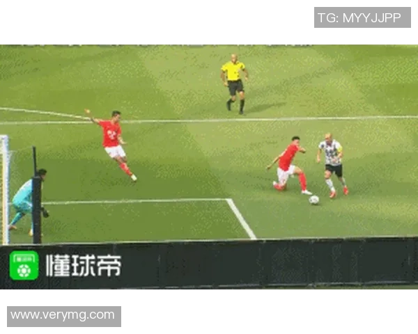 头晕胜利船与恒大对决的精彩瞬间与战术分析