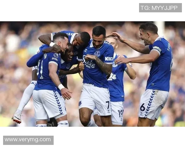 英联杯激战埃弗顿对决曼联谁能笑到最后争夺晋级名额